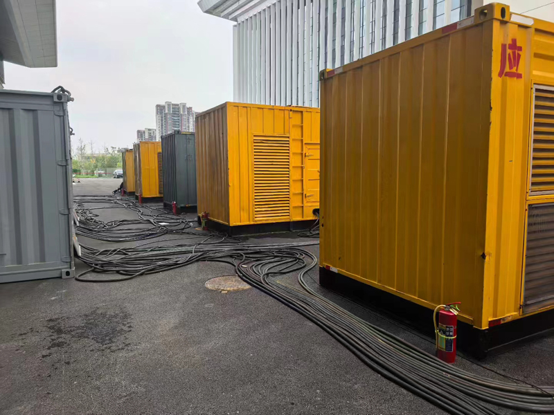 驻马店柴油发电机组冬季保养有哪些注意事项?